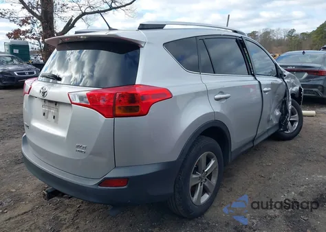2015 Toyota Rav4 Xle z USA, uszkodzony, nr VIN JTMRFREVXFD118475
